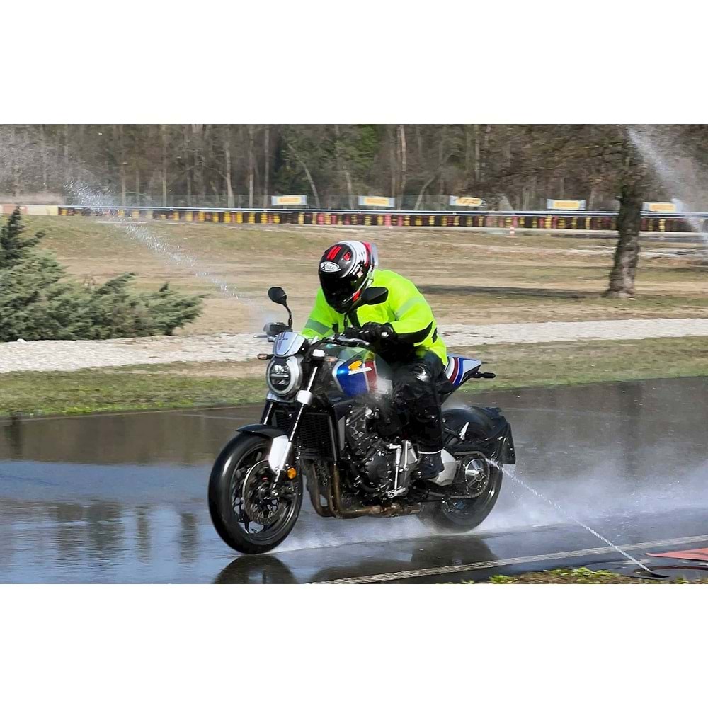 Pirelli Takım Aprilia RS 660 120/70ZR17 ve 190/55ZR17 Diablo Rosso IV Ön Arka Set